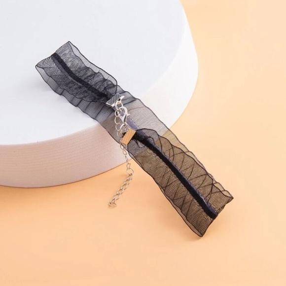 ๐ Lovely ruffle mesh hem lace delicate choker! ๐ - Picture 7 of 8